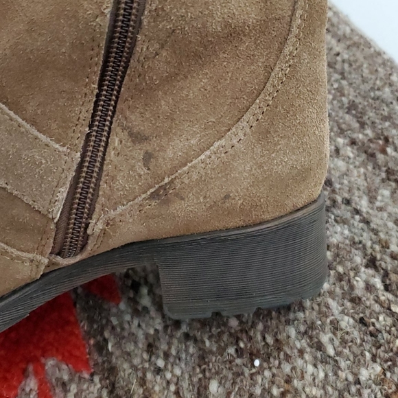 G.H Bass suede short boots - Picture 8 of 12